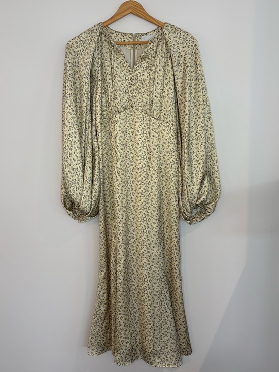 celford Dresses & Skirts - Long Sleeve Floral Bias Midi Dress in Cream